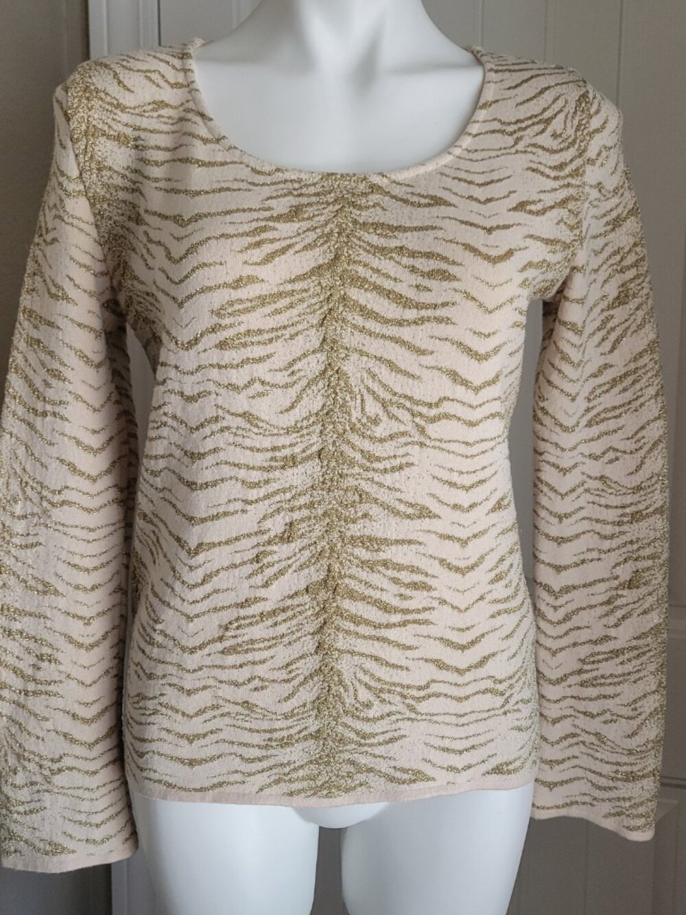 Volpato Italy Pullover Sweater Sz EUR 48 US S/M Gold Metallic U-Neck LS Vintage
